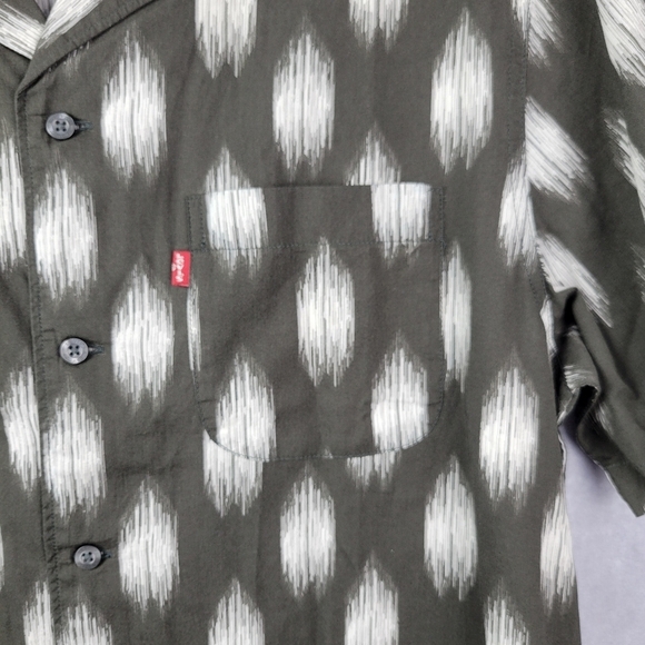 Levi's‎ Shirt Mens Medium Black Relaxed Fit Lightweight Button Up Short Sleeve M - Picture 5 of 13